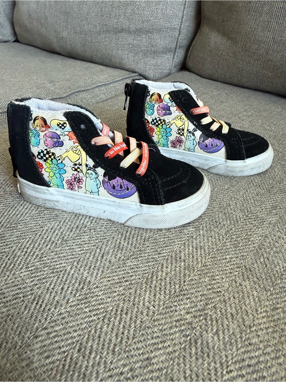 Vans Kids Black High-Top Sneakers with Multicolor Cartoon Panels